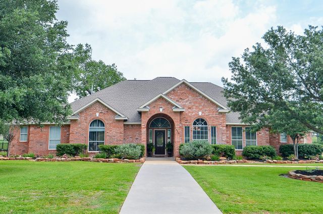 320 Eagle Cove, Hempstead, TX 77445