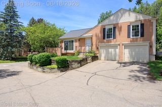 1534 Hidden Valley Lane, Rochester Hills, MI 48306
