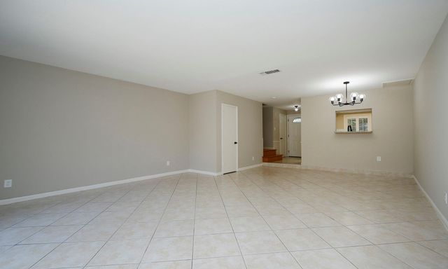 9656 Westview Drive 8, Houston, TX 77055