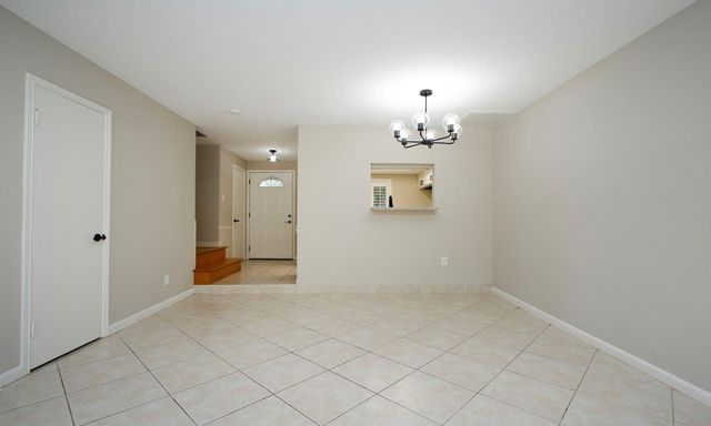 9656 Westview Drive 8, Houston, TX 77055
