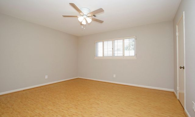 9656 Westview Drive 8, Houston, TX 77055