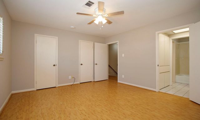 9656 Westview Drive 8, Houston, TX 77055