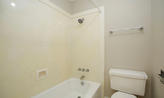 9656 Westview Drive 8, Houston, TX 77055