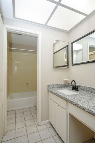 9656 Westview Drive 8, Houston, TX 77055