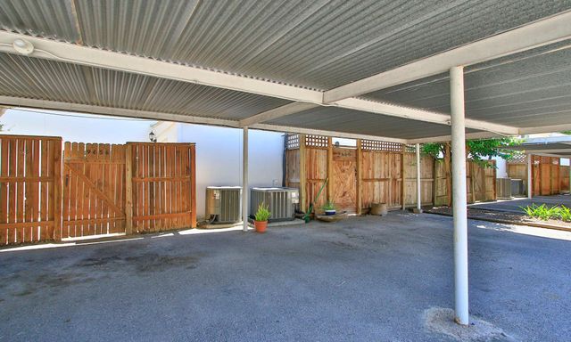 9656 Westview Drive 8, Houston, TX 77055