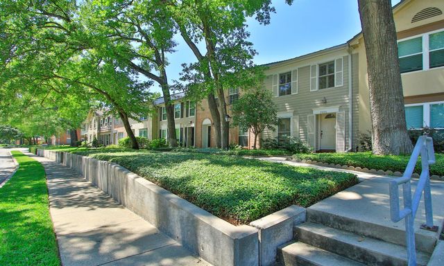 9656 Westview Drive 8, Houston, TX 77055
