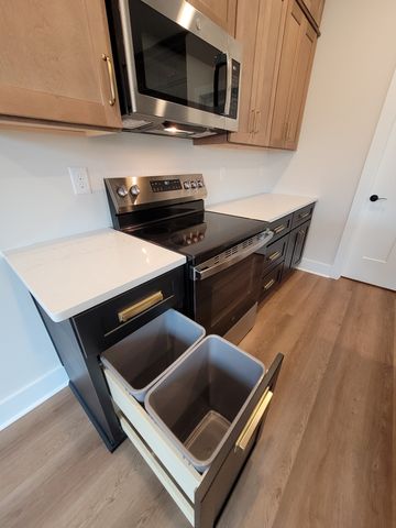 213 Sandalwood Way, Dickson, TN 37055