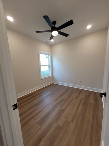 213 Sandalwood Way, Dickson, TN 37055