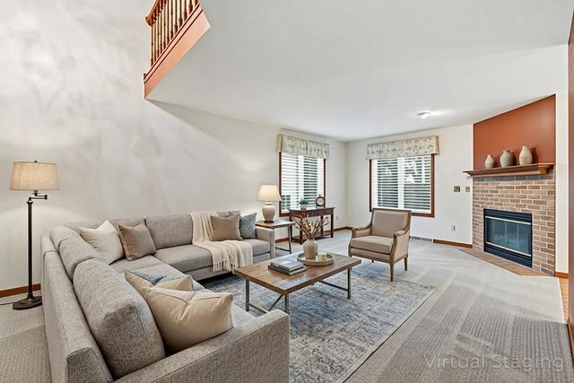 512 Frederick COURT, Oconomowoc, WI 53066