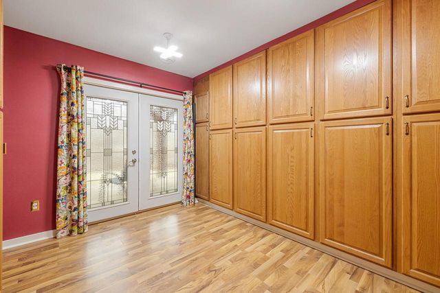 512 Frederick COURT, Oconomowoc, WI 53066