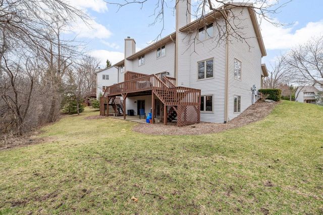 512 Frederick COURT, Oconomowoc, WI 53066