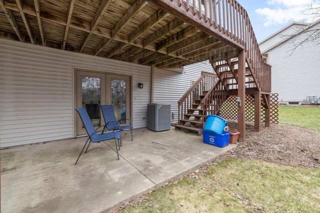 512 Frederick COURT, Oconomowoc, WI 53066