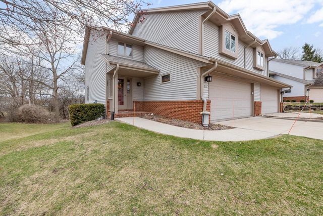 512 Frederick COURT, Oconomowoc, WI 53066