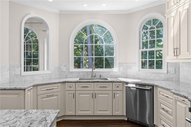 2560 Hamptons Run, Alpharetta, GA 30005