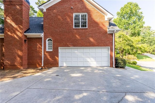 2560 Hamptons Run, Alpharetta, GA 30005
