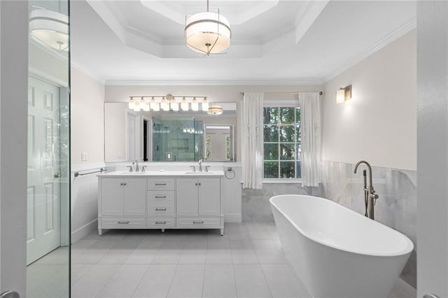 2560 Hamptons Run, Alpharetta, GA 30005