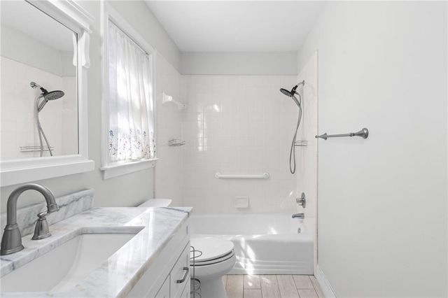 2560 Hamptons Run, Alpharetta, GA 30005
