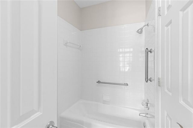 2560 Hamptons Run, Alpharetta, GA 30005