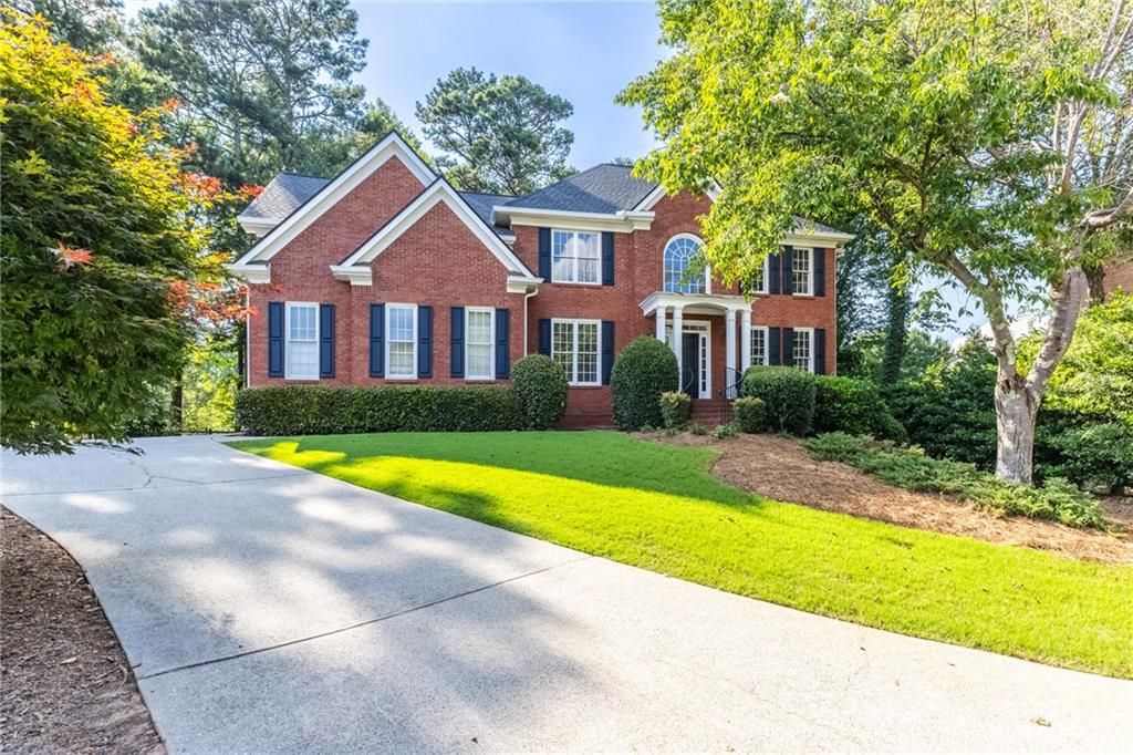 2560 Hamptons Run, Alpharetta, GA 30005