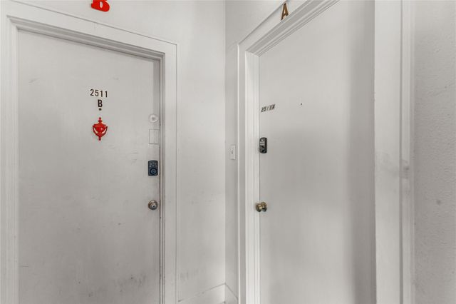 2511 Whitney Street B, Houston, TX 77006