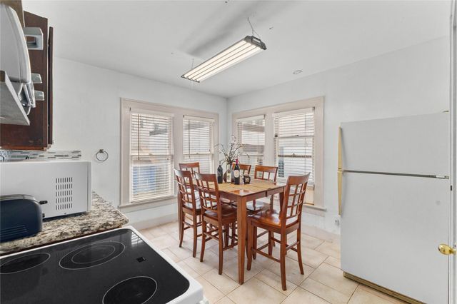 2511 Whitney Street B, Houston, TX 77006