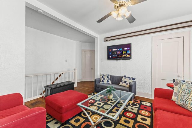2511 Whitney Street B, Houston, TX 77006