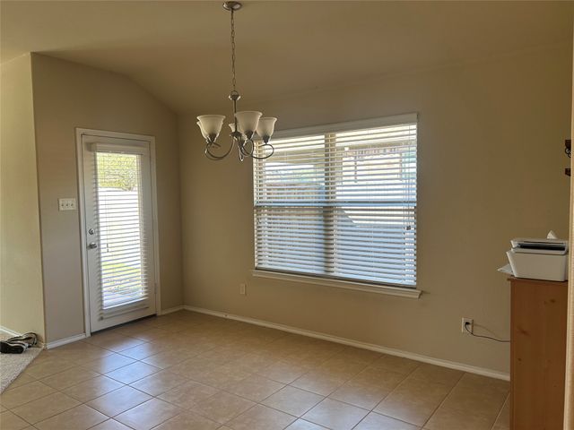 217 Villanova Drive, Van Alstyne, TX 75495