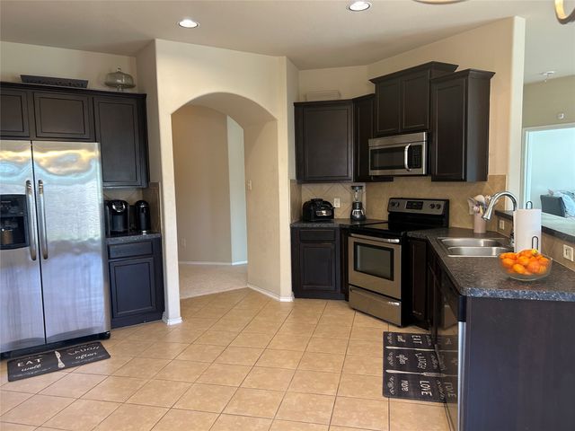 217 Villanova Drive, Van Alstyne, TX 75495