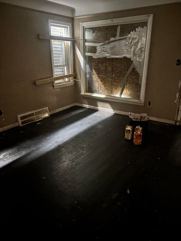 18968 Blackmoor Street, Detroit, MI 48234