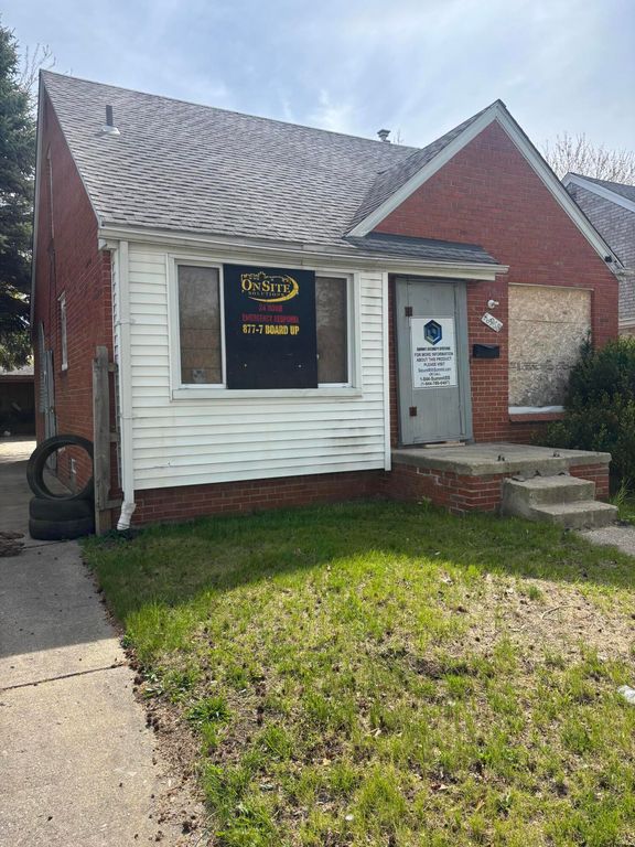 18968 Blackmoor Street, Detroit, MI 48234