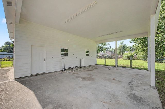 9156 Bountiful St, Denham Springs, LA 70706