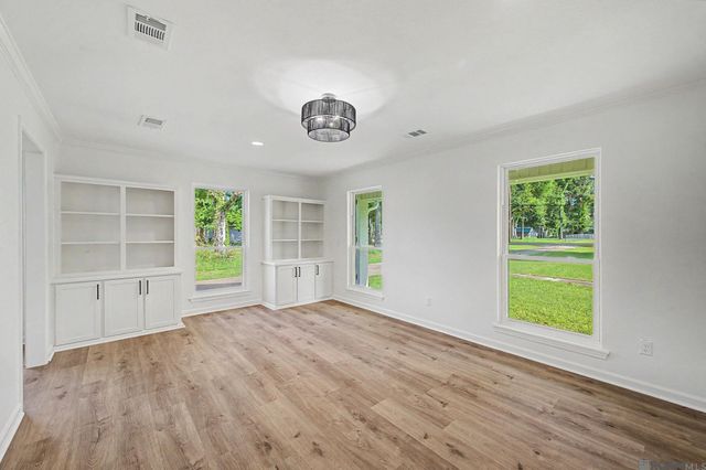 9156 Bountiful St, Denham Springs, LA 70706