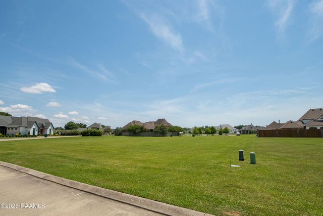 214 Hammer Lake Run, Youngsville, LA 70518