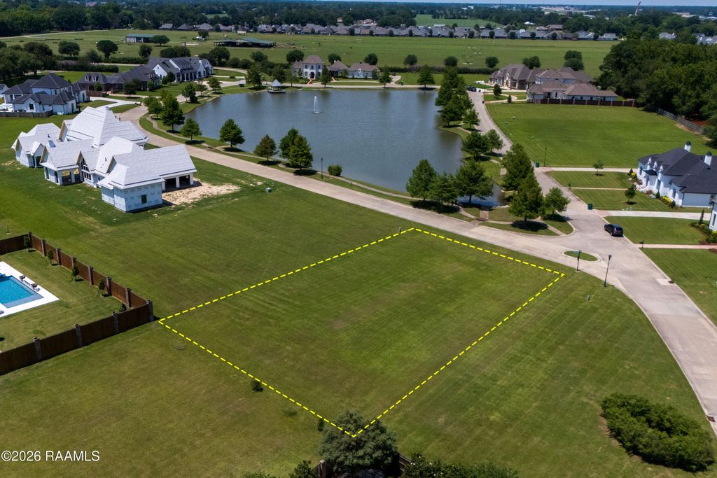 214 Hammer Lake Run, Youngsville, LA 70518