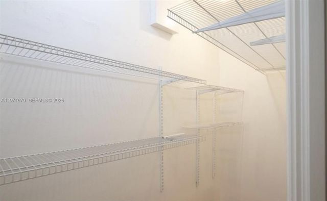 3050 Alton Rd, Miami Beach, FL 33140