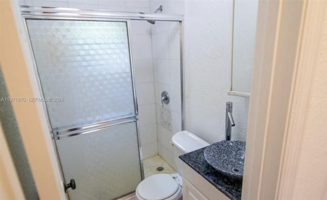 3050 Alton Rd, Miami Beach, FL 33140