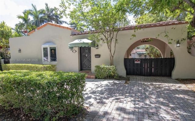 3050 Alton Rd, Miami Beach, FL 33140