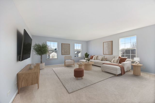 579 W CALDWELL Drive, Round Lake, IL 60073