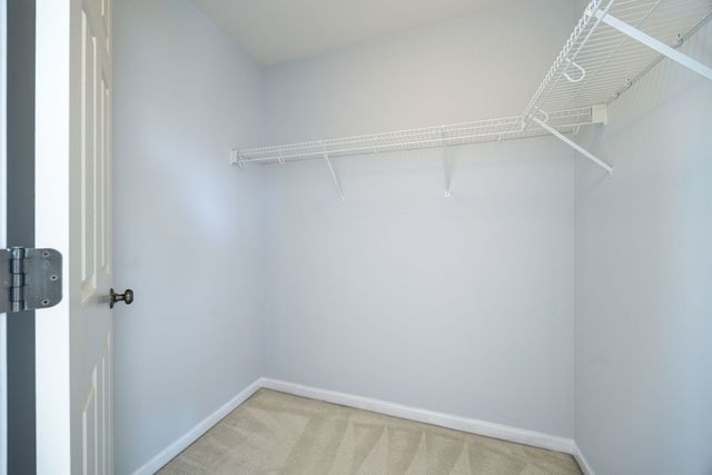 579 W CALDWELL Drive, Round Lake, IL 60073