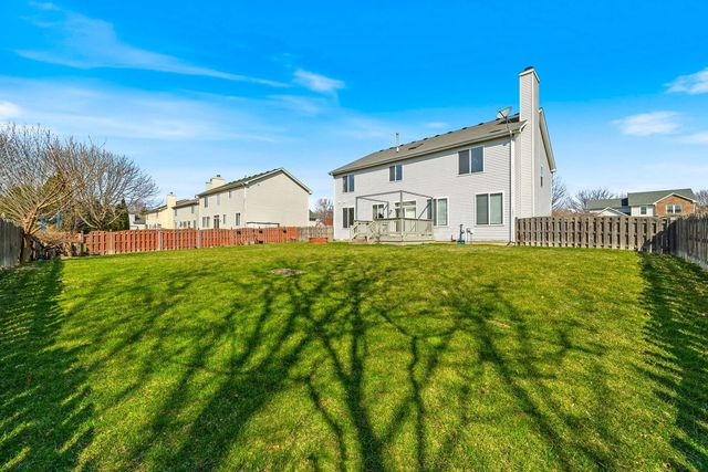 579 W CALDWELL Drive, Round Lake, IL 60073