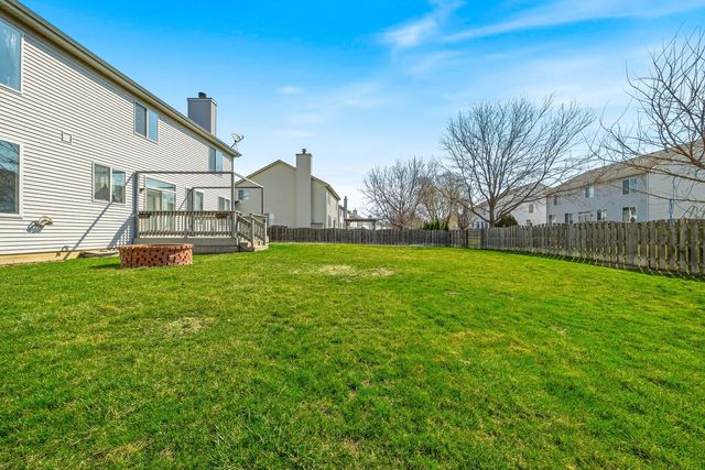 579 W CALDWELL Drive, Round Lake, IL 60073