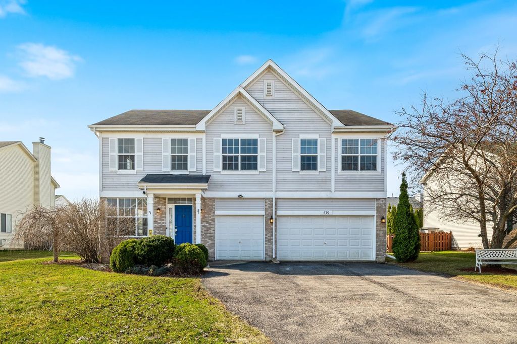 579 W CALDWELL Drive, Round Lake, IL 60073