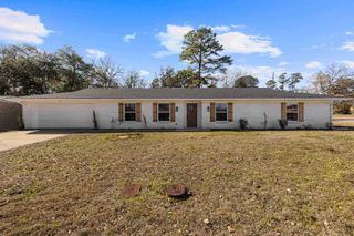 1907 Beth, Longview, TX 75605