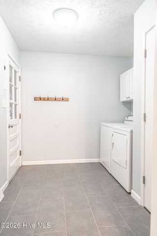 300 Midlothian Drive, Southern Pines, NC 28387