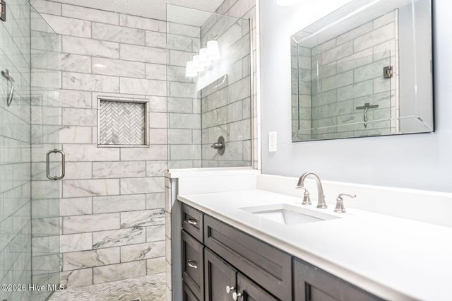 300 Midlothian Drive, Southern Pines, NC 28387