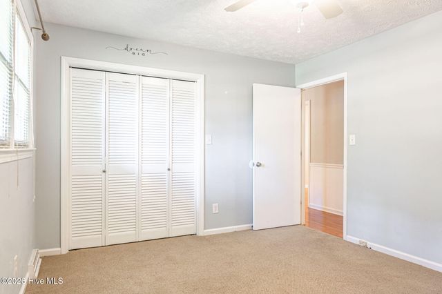 300 Midlothian Drive, Southern Pines, NC 28387