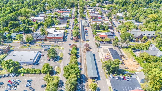 300 Midlothian Drive, Southern Pines, NC 28387