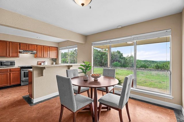 102 Rocky Creek RD, Dripping Springs, TX 78620