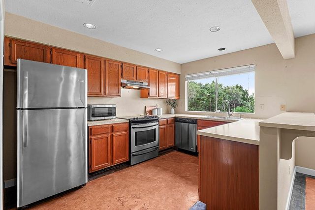 102 Rocky Creek RD, Dripping Springs, TX 78620