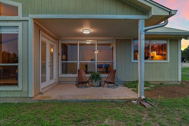 102 Rocky Creek RD, Dripping Springs, TX 78620